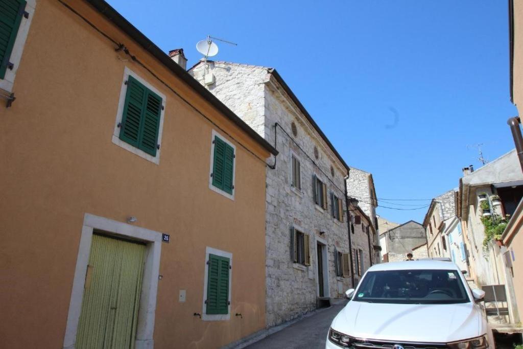 Lovely Studio Apartments Mali Raj Orsera Esterno foto